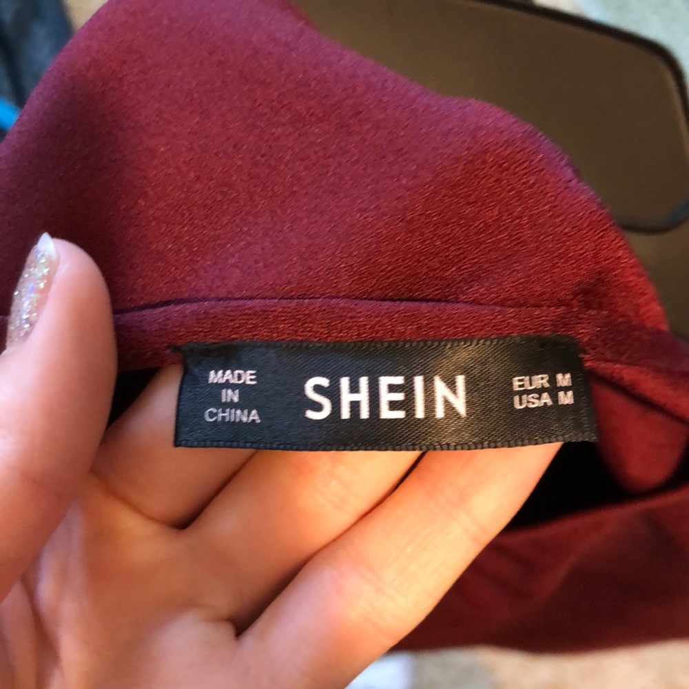 red blouse - Picture 4 of 4